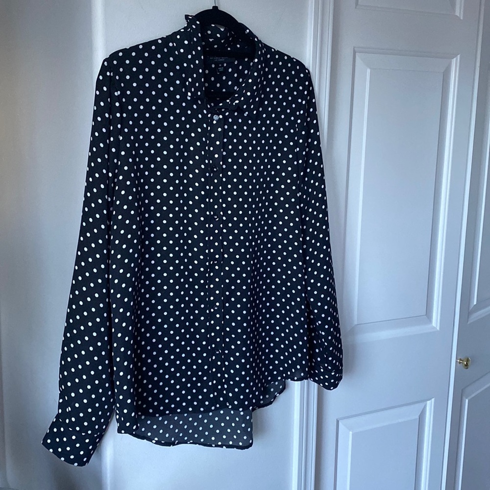 Laundry By Shelli Segal - Black & White Polka Dot Long Sleeve Button-Up Blouse